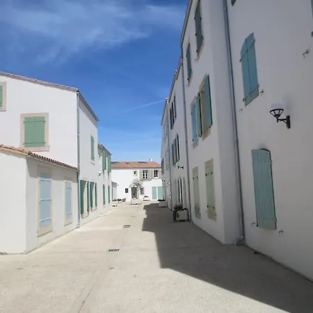 A Proximite Du Port De St Martin De Re * سان مارتن دو ر